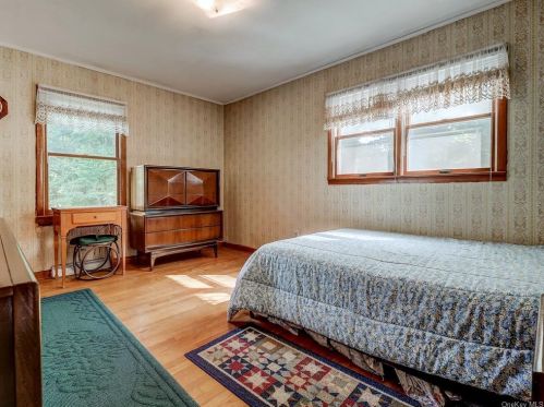 490 Bullville Rd, Montgomery NY  12549-1870 exterior