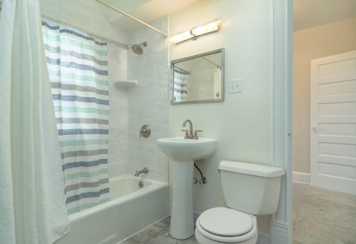 2105 25 Ave, Minneapolis MN 55406-1018 exterior