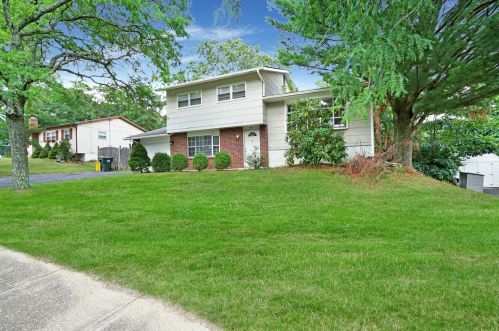 72 Connecticut Concourse, Jackson Twp NJ 08527-1432 exterior