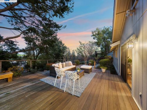 1782 Douglas Ter, Concord, CA 94523-1113