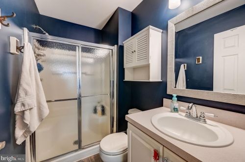 708 Thornhill Dr, Collegeville PA  19426-3955 exterior