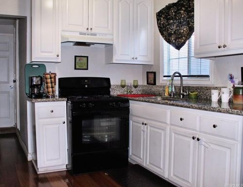 8409 Olympic Blvd, Pico Rivera CA  90660-2268 exterior