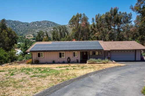 26747 Broadway, Escondido, CA 92026-8312