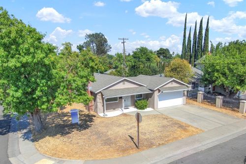 6232 Providence Way, North Highlands, CA 95660-4126