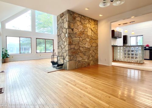 480 5th Ave, Bricktown, NJ 08724-1509