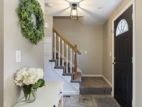 5 Crabtree Ln, Shirley, MA 01464-2343