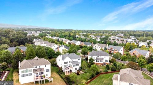 5318 Jacobs Creek Pl, Haymarket VA  20169-6150 exterior