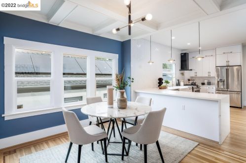 481 59th St, Oakland CA 94609-1538 exterior