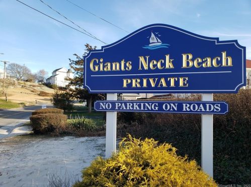 23 Ridgewood Rd, Niantic, CT 06357-2213