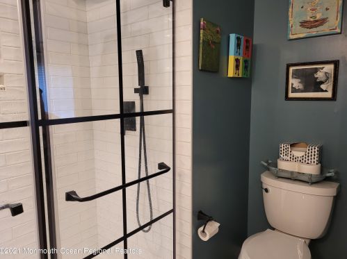 433 Mowat Cir, Trenton NJ  08690-3220 exterior