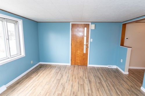 1525 Crawford Ave, Connellsville PA  15425-1622 exterior