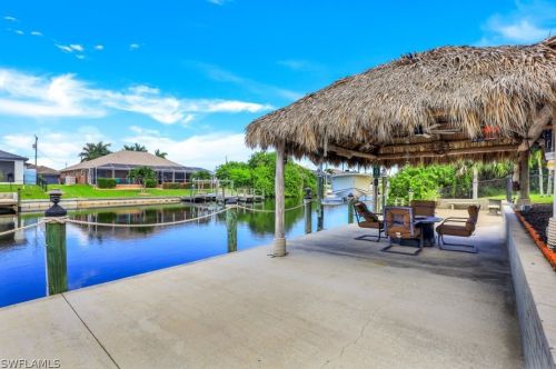 1434 38th Pl, Cape Coral, FL 33993-9509
