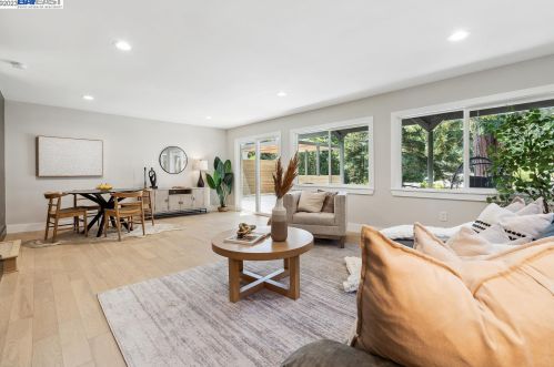 3305 Guido St, Oakland CA 94602-3507 exterior