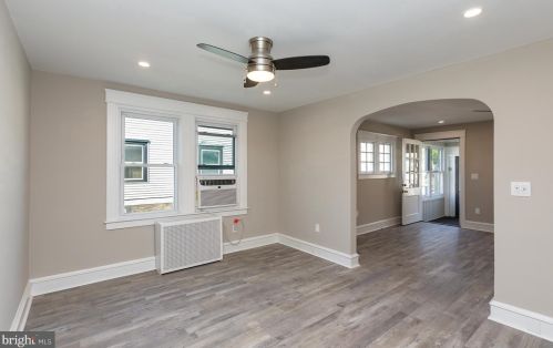 17 Ridgeway Ave, Manor PA  19036-1923 exterior