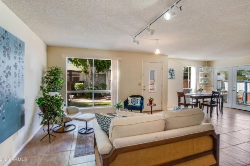 13213 3rd Pl, Phoenix, AZ 85022-5241