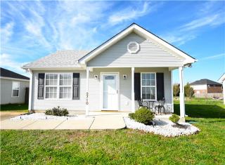 2710 Pepperdine Dr, Murfreesboro, TN 37128-2865