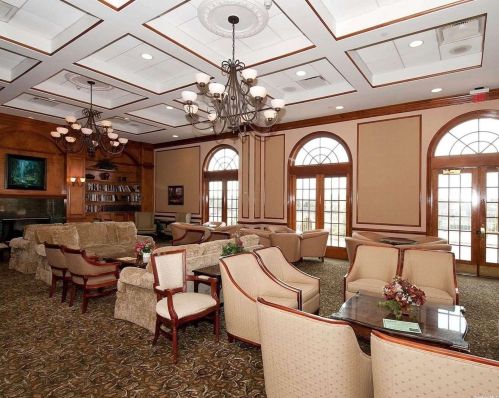 655 Balfour Pl, Huntington Station NY  11747-5258 exterior