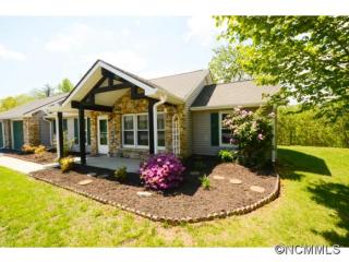 401 Pocono Ct, Oak Park, NC 28704-8475