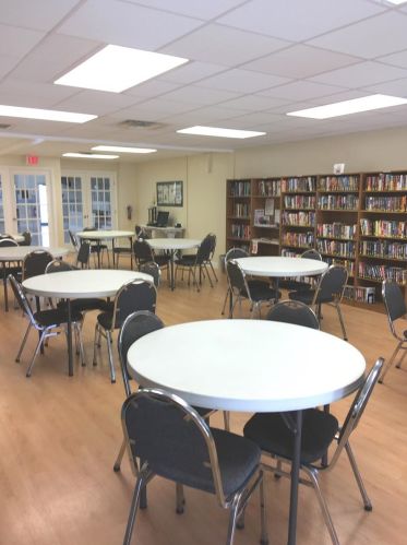 34202 Canal Dr, Pinellas Park FL  exterior