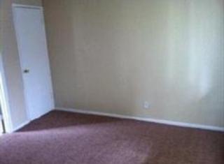 564 Santiago Ave, Sacramento, CA 95815-2427