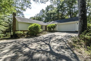 136 Bay View Dr, Daphne, AL 36526-7606