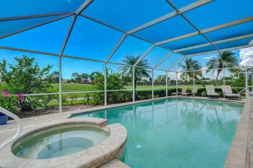 8437 Indian Wells Way, Naples, FL 34113-3012