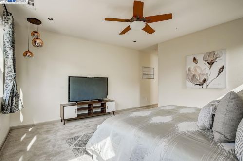 70 Thunder Bay Ct, West Pittsburg CA  94565-7924 exterior