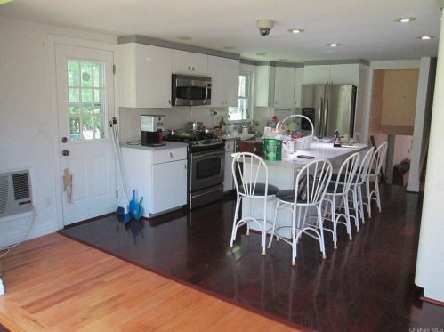 235 Lake St, South Fallsburg NY  12779-5324 exterior