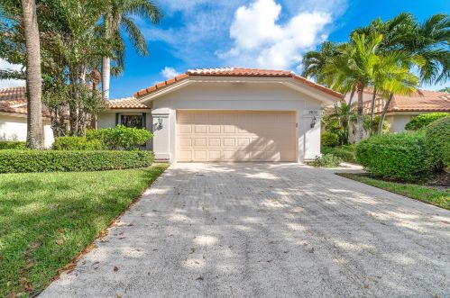 2630 Mohawk Cir, West Palm Beach, FL 33409-7139