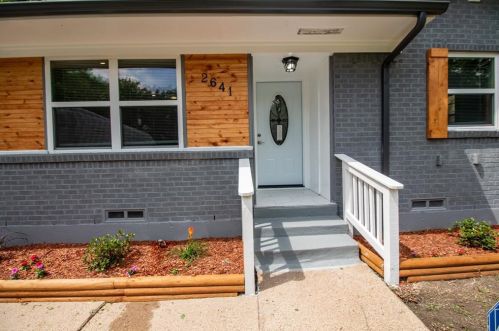 2641 Gross Rd, Dallas, TX 75228-4520