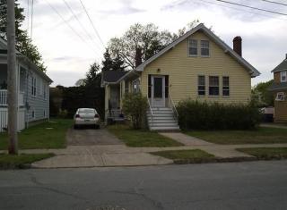 76 Chestnut St, Fairhaven, MA 02719-2810