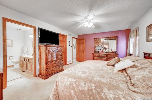 11689 Adriatic Pl, Denver CO 80014-1165 exterior