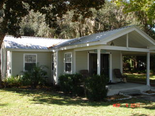 704 2nd Ave, Crystal River, FL 34428-3504