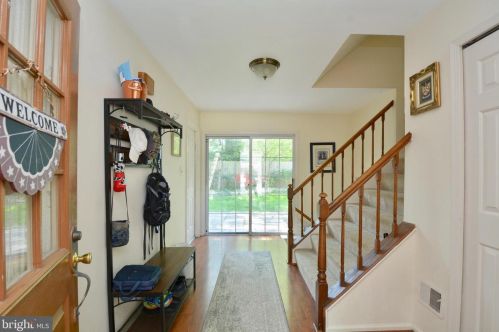 7307 Fathom Ct, Springfield VA  22015-4417 exterior