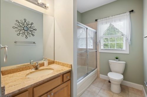 23 Alan Dr, Parsippany NJ  07054-4101 exterior