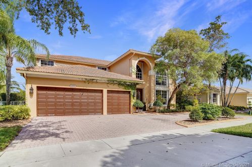 1885 139th Ter, Hollywood FL  33028-2834 exterior