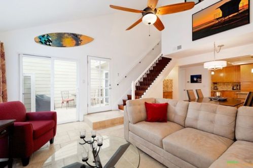 1437 1st St, San Diego, CA 92118-1503