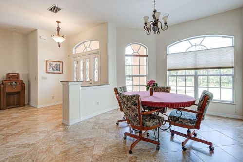 519 Laurel Rd, Nokomis FL  34275-5243 exterior