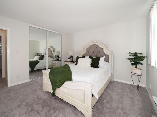 1638 Yardley St, Santa Rosa CA 95403-2397 exterior