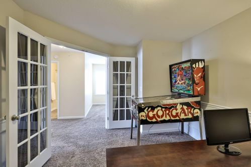 2485 Rolling Hills Dr, Covington KY  41017-5149 exterior