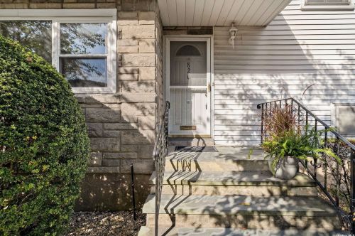 820 Virginia Ave, North Bellmore, NY 11710-1362