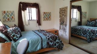 1510 Creekside Ct, Pasadena, CA 91107-1456