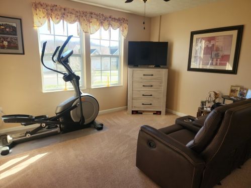 617 Whispering Pines Dr, Gibsonia PA  15044-7854 exterior