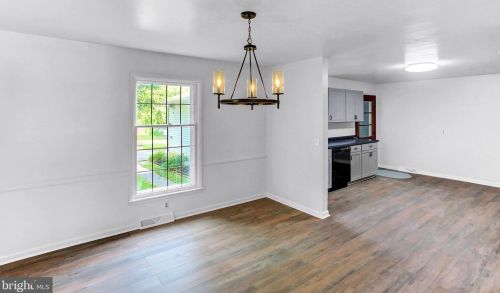 822 Broadway, Hanover PA  17331-2015 exterior