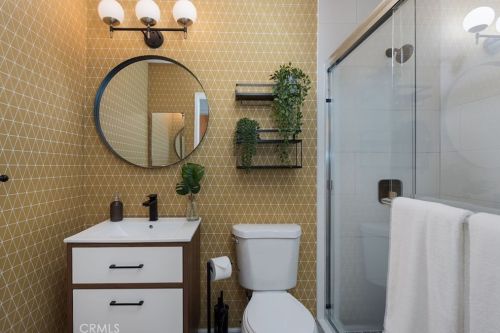 3670 Mesquite Ave, Palm Springs CA  92264-3400 exterior