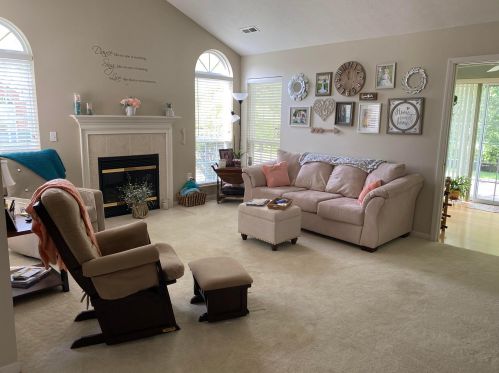 72 Orchard Oak Dr, Blacklick, OH 43004-9018