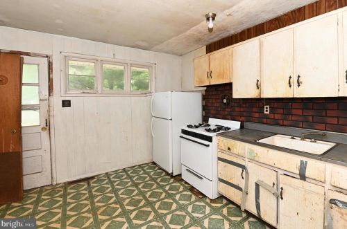 305 Carnegie Ave, Wenonah NJ  08090-1411 exterior