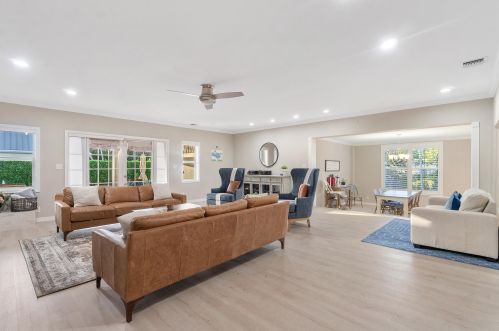 6260 Ocean Blvd, Boynton Beach FL  33435-5212 exterior