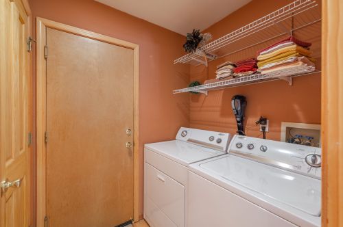 13125 Davos Dr, Truckee CA 96161-7103 exterior