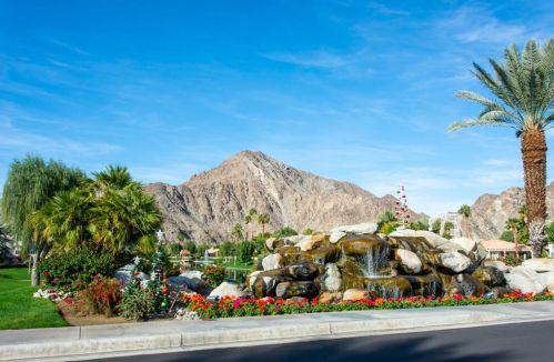 48118 Via Hermosa, La Quinta CA  92253-2227 exterior